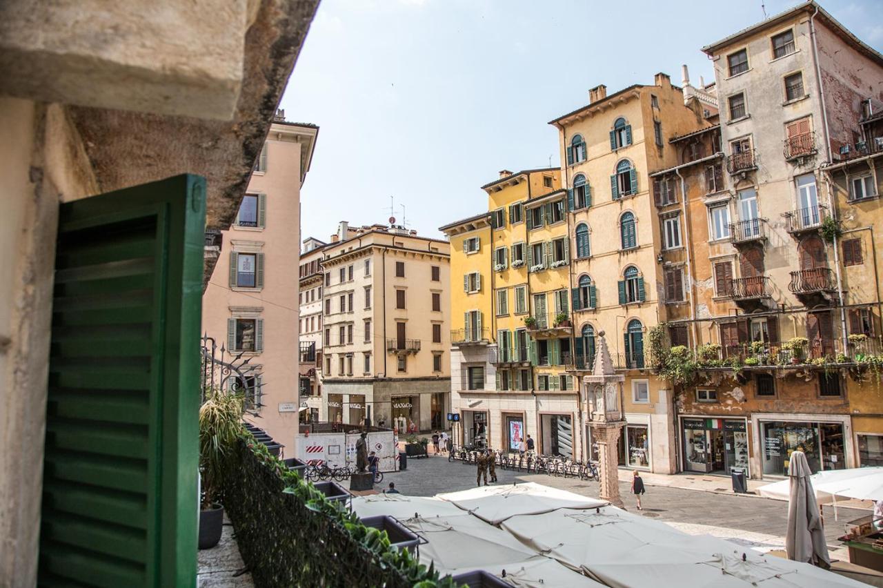 Aurelia Luxury - Piazza Delle Erbe Hotel Verona Kültér fotó