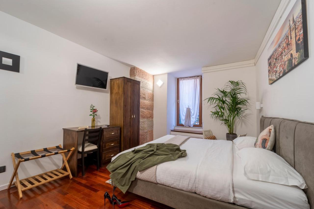 Aurelia Luxury - Piazza Delle Erbe Hotel Verona Kültér fotó